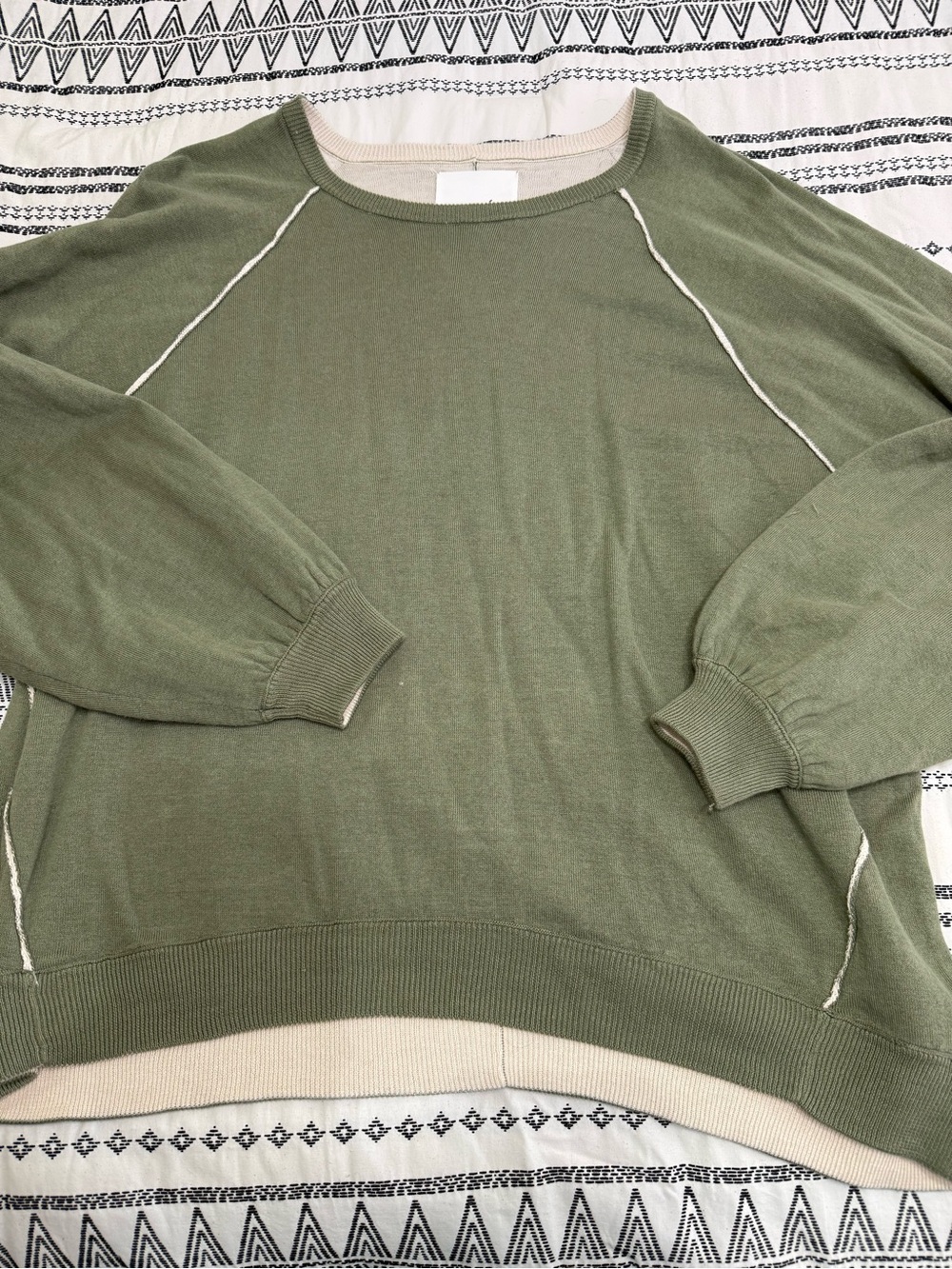 Aerie Olive Green Lightweight Pullover Sweater